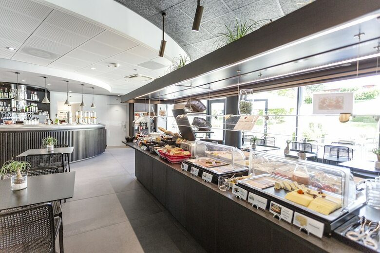 Hotel Novotel Suites Geneve Aeroport
