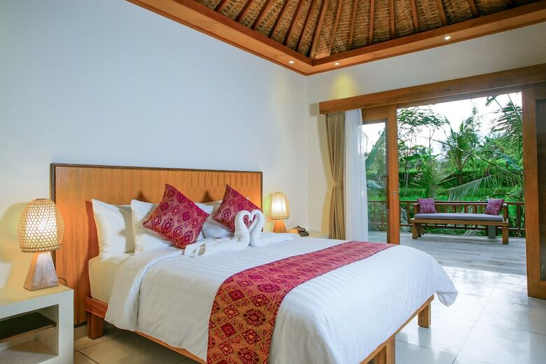 Hotel Pesantian Villa & Warung