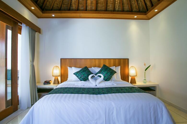 Hotel Pesantian Villa & Warung