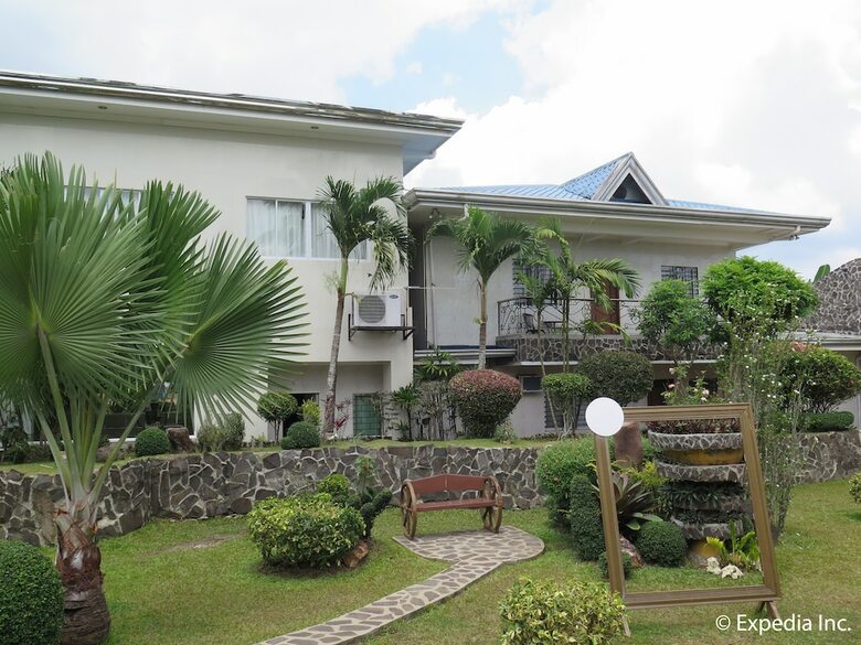 Emiramona Garden Hotel