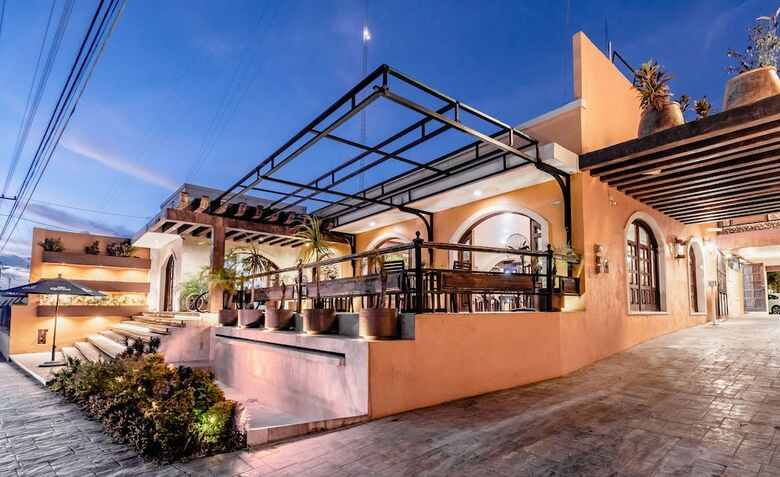 El Zagu�n Colonial By Guruhotel