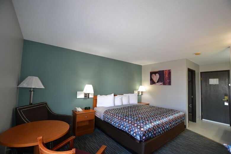 Motel Countryside Inn & Suites