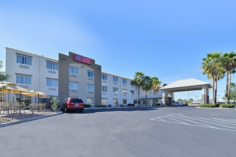 Hotel Comfort Suites At Tucson Mall