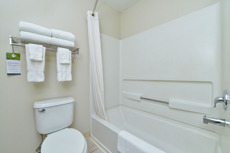 Hotel Comfort Suites At Tucson Mall