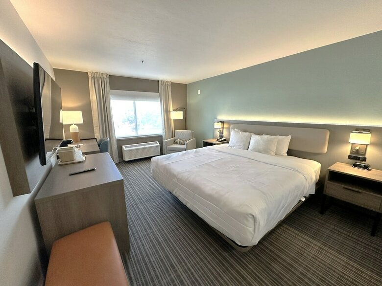 Hotel Comfort Suites At Tucson Mall