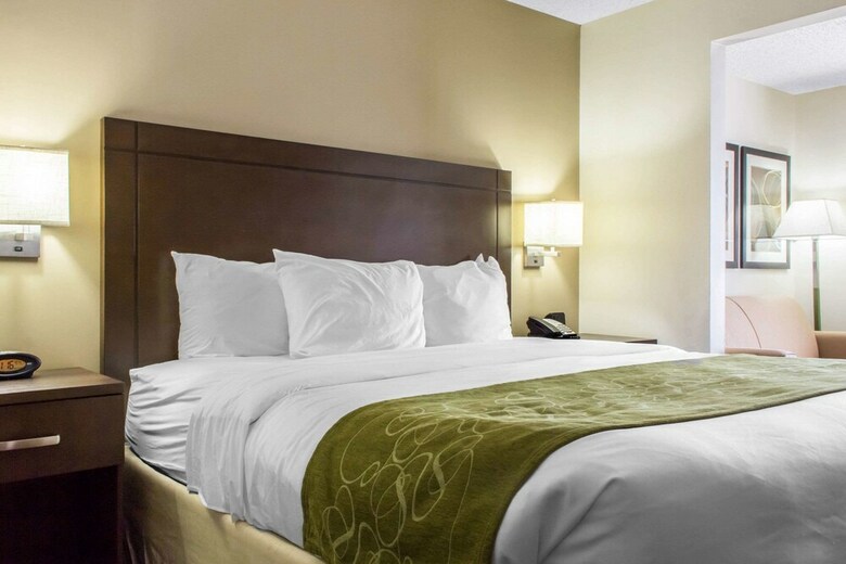 Hotel Comfort Suites At Tucson Mall