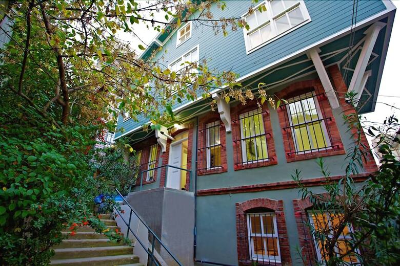 Pension Dreamer's B&B Cihangir