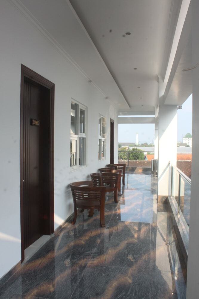 Hotel Tlogomas Guest House