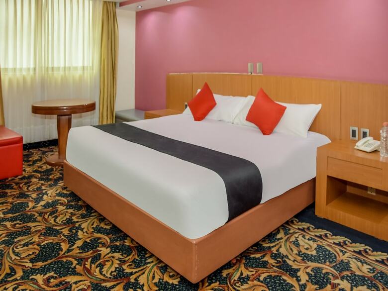 Hotel Capital O El Senador