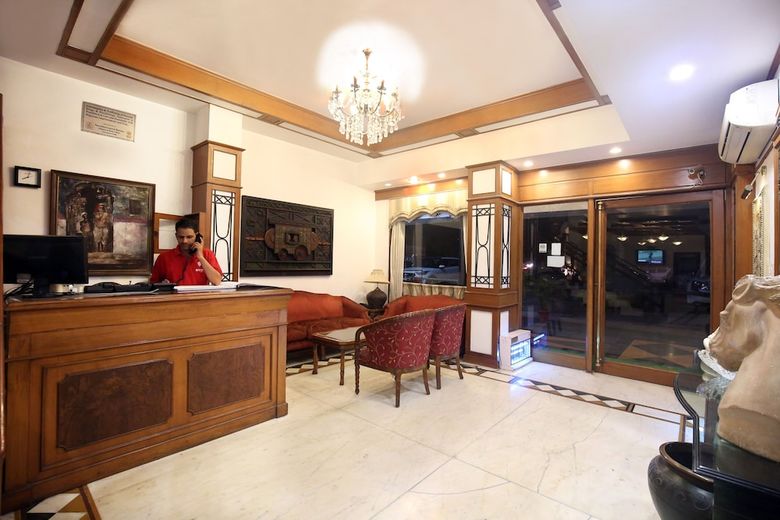Oyo 1100 Hotel Kwality Regency