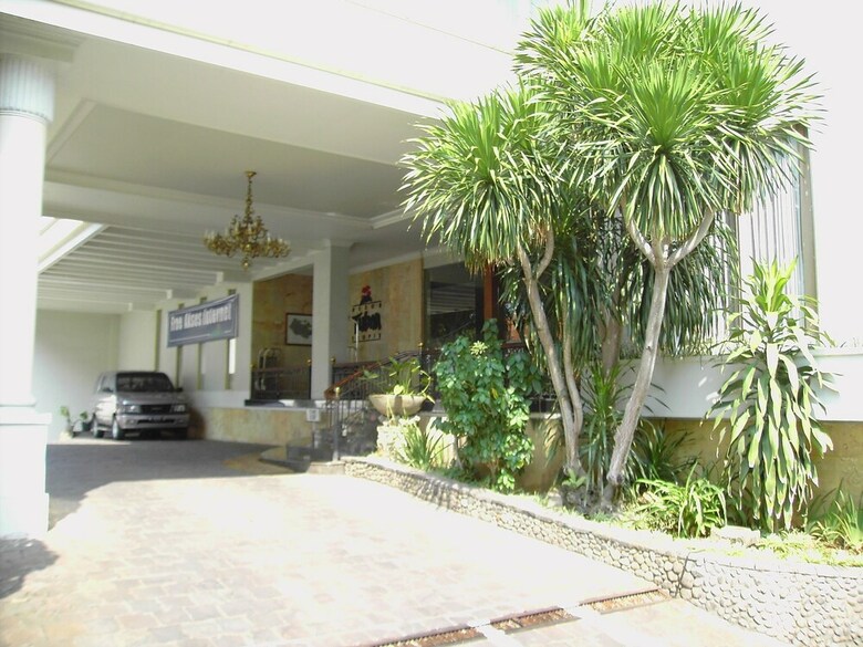 Hotel Resor Tuban Tropis