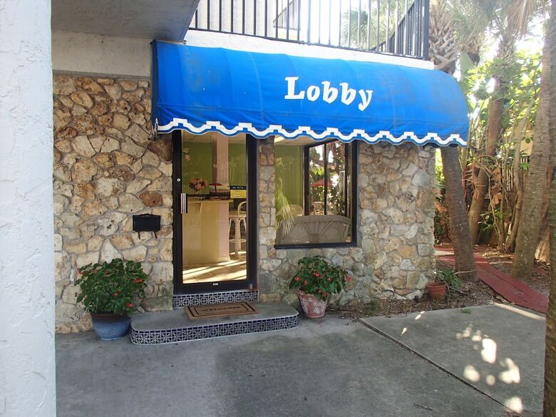 Hotel Flamingo Inn Beachfront