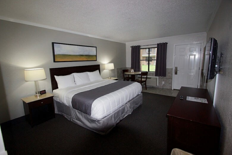Hotel At Home Inn & Suites