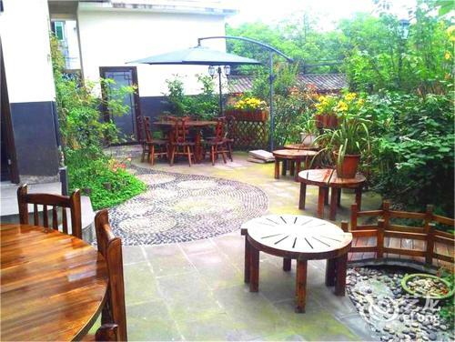 Hostal Longxinfang Garden Guest House