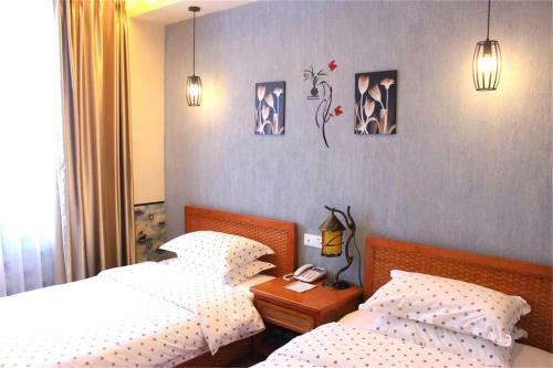 Hostal Longxinfang Garden Guest House
