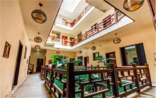 Hostal Longxinfang Garden Guest House
