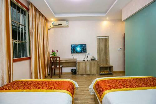 Yuhang Business Hotel