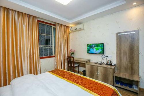 Yuhang Business Hotel