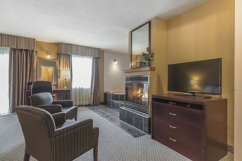 Hotel Super 8 By Wyndham Parry Sound