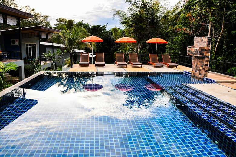 Hotel Chomphu Resort Khaolak