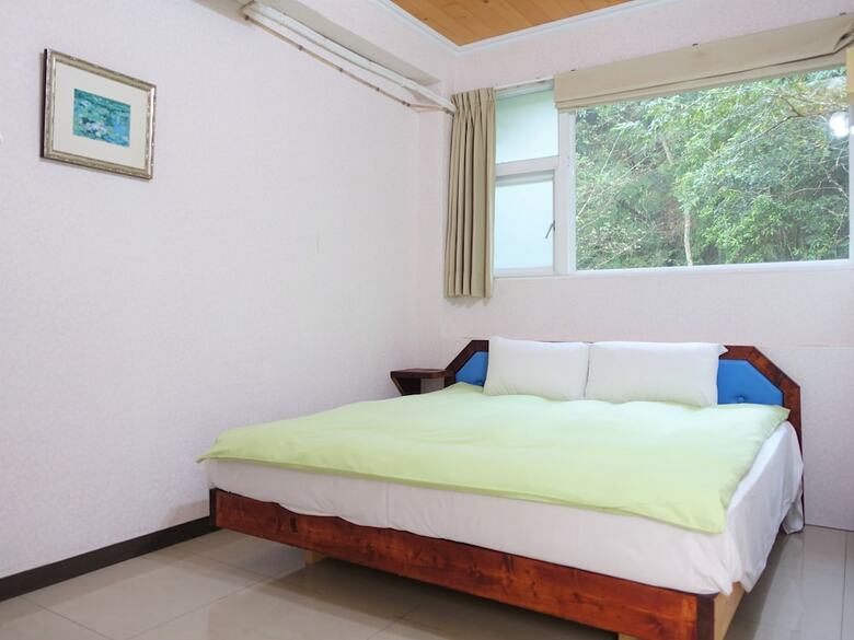 Bed & Breakfast Dindai Cherry Blossom Resort