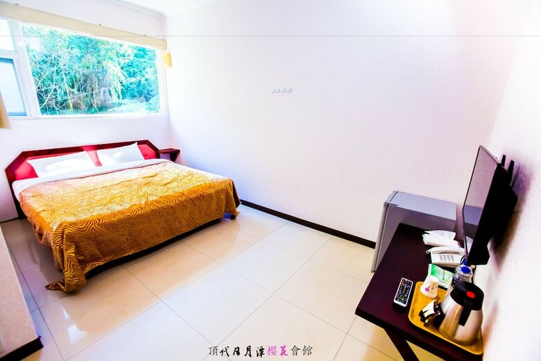 Bed & Breakfast Dindai Cherry Blossom Resort