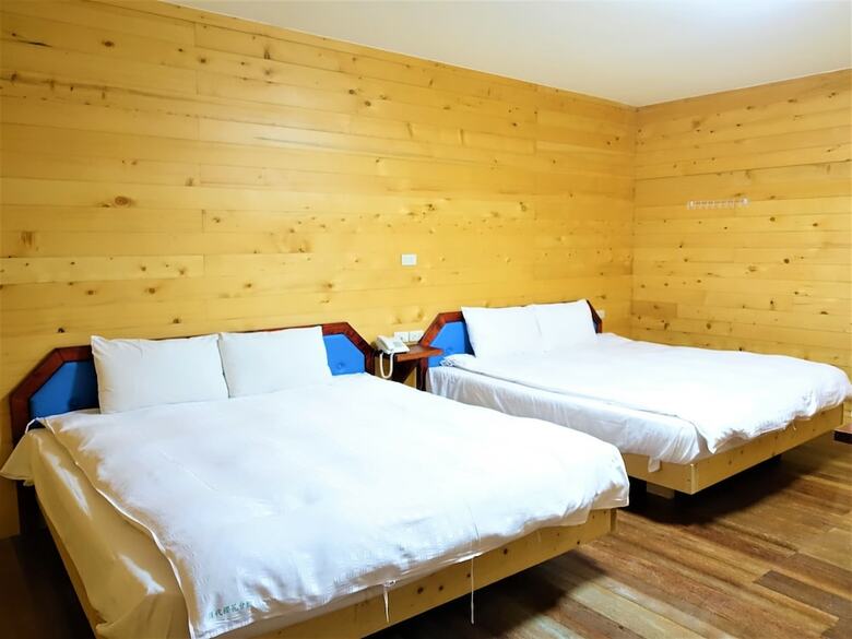 Bed & Breakfast Dindai Cherry Blossom Resort