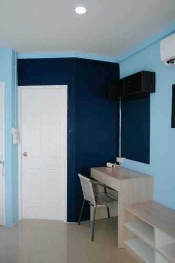 Oyo 983 The Private Hotel