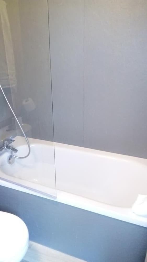Brit Hotel Essentiel Troyes A�roport