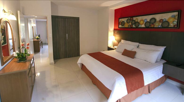 Hotel Bah�a Escondida