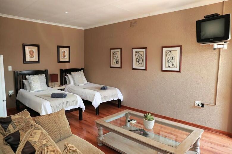 Hotel Big 5 Guest House