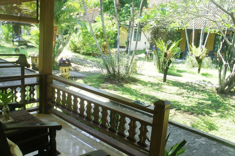 Hotel Batu Bolong Cottages