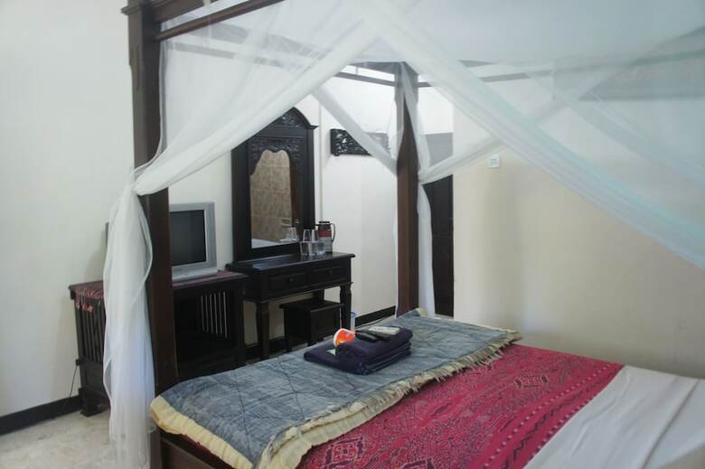 Hotel Batu Bolong Cottages