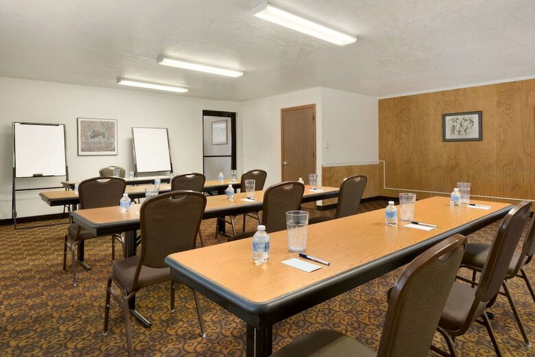 Hotel Travelodge By Wyndham Belen