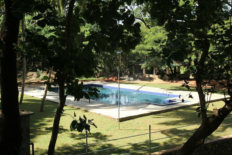 Hotel Dambulu Oya Family Park