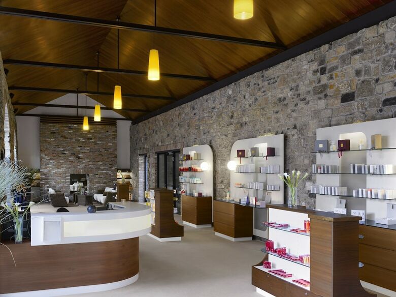 Hotel Farnham Estate Spa & Golf Resort