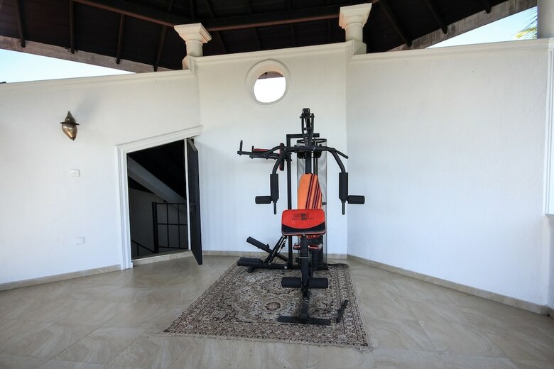 Hotel Negombo Village