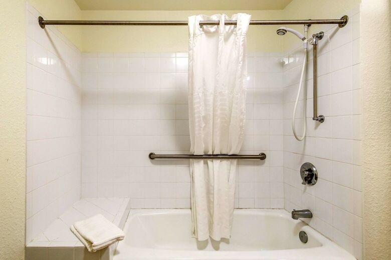 Hotel Quality Inn & Suites Olde Town