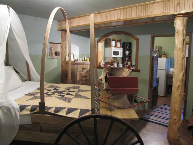 Hotel Covered Wagon B&b/guesthouse