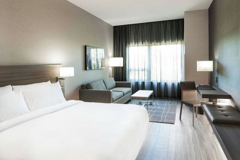 AC Hotel By Marriott Boston Cambridge