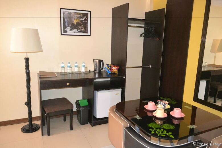 Roadhaus Hotel - The Manny Pacquiao Hotel