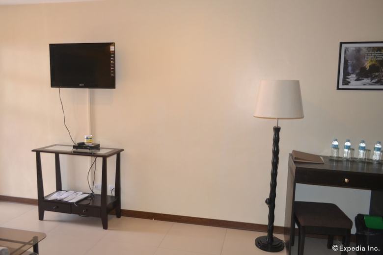 Roadhaus Hotel - The Manny Pacquiao Hotel