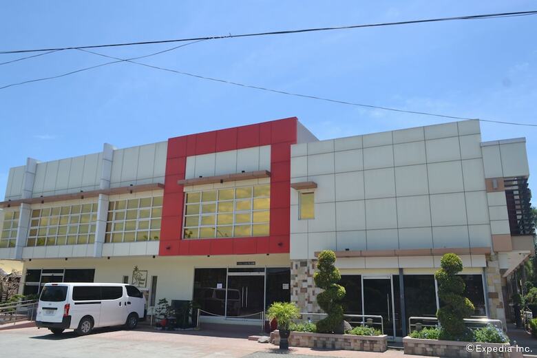 Roadhaus Hotel - The Manny Pacquiao Hotel