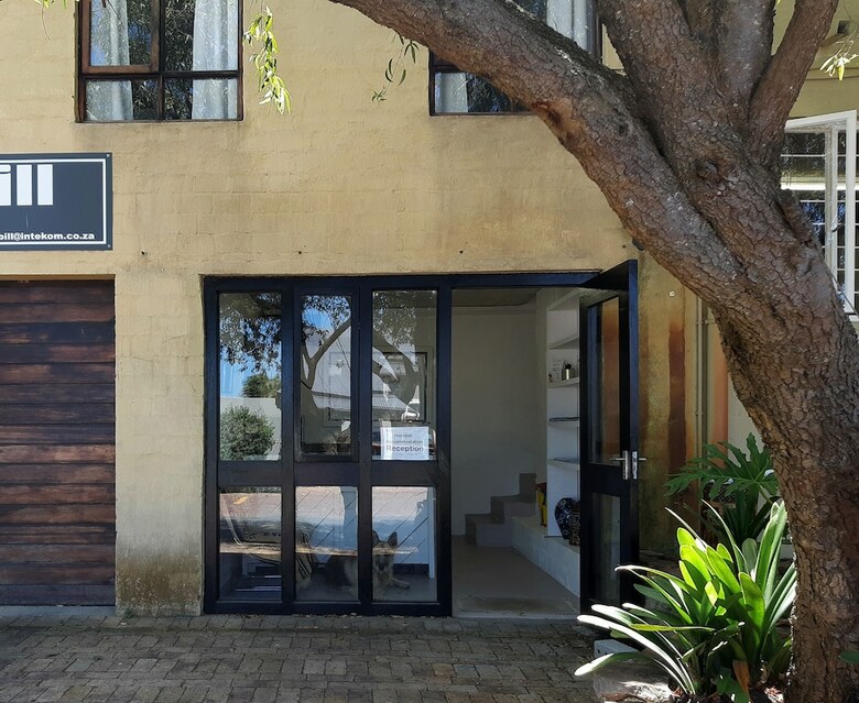 Hotel Hornbill House