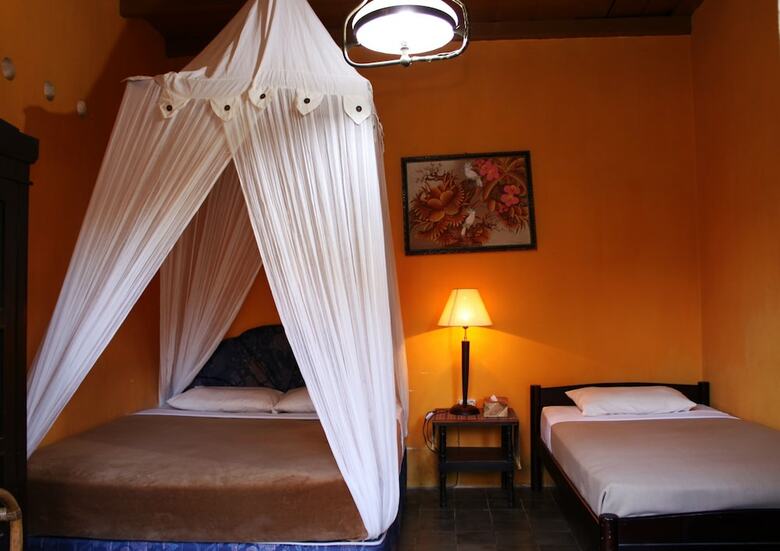 Hotel Guru Ratna Homestay