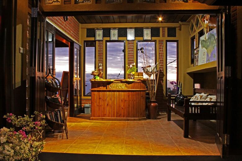 Hotel Guru Ratna Homestay