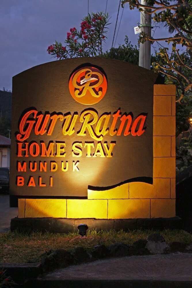 Hotel Guru Ratna Homestay