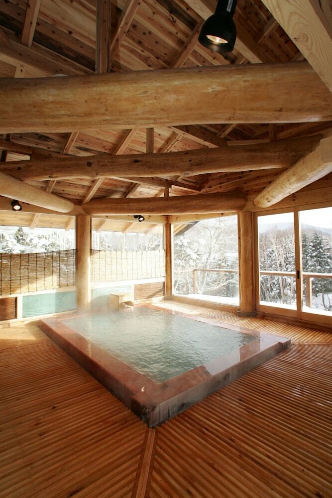 Manza Onsen Nisshinkan