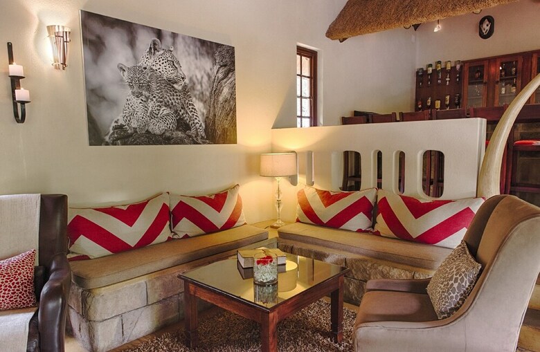 Posada Elephant Plains Game Lodge