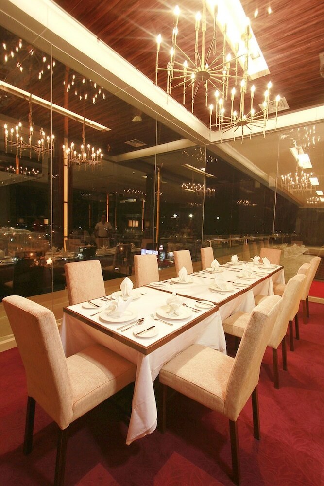 Royal Asnof Hotel